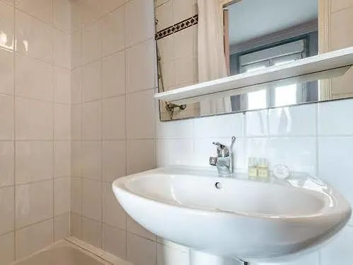Hotel Cactus Parigi 3*,